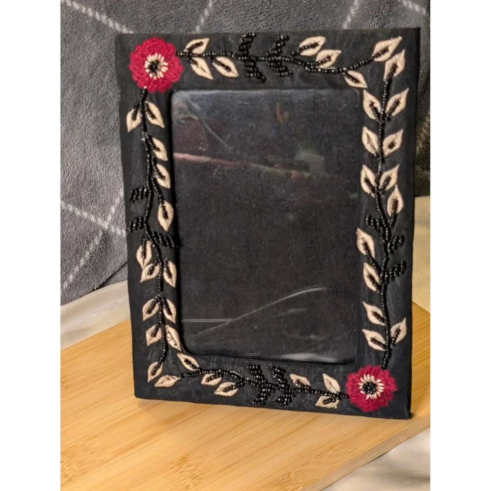 90s Beaded Floral Fabric Picture Frame 4x6 Black Red Embroidered Botanical India